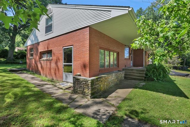 47 May Street, Bristol, CT 06010