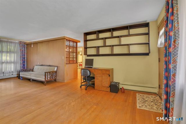 47 May Street, Bristol, CT 06010