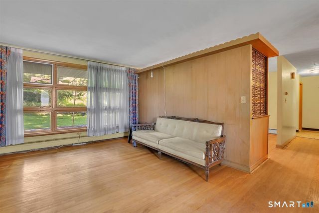 47 May Street, Bristol, CT 06010