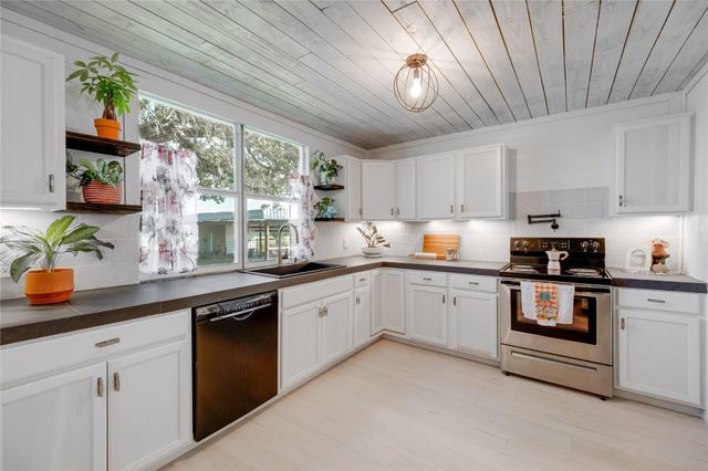 630 County Road 1855, Grapeland, TX 75844