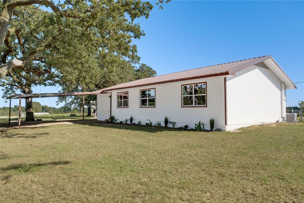 630 County Road 1855, Grapeland, TX 75844