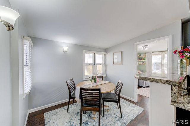 7132 Lindenwood Place, St Louis, MO 63109