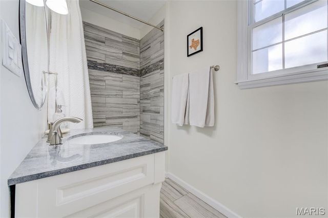 7132 Lindenwood Place, St Louis, MO 63109