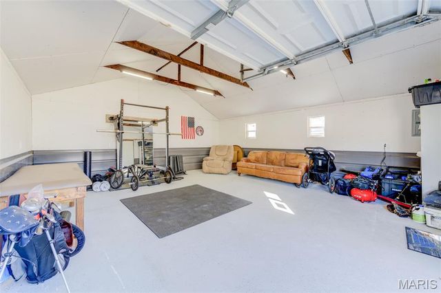 7132 Lindenwood Place, St Louis, MO 63109