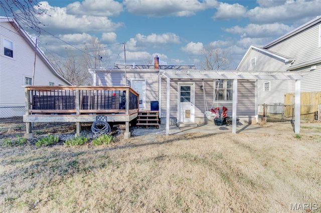 7132 Lindenwood Place, St Louis, MO 63109