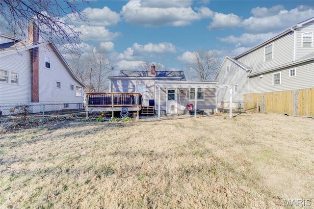 7132 Lindenwood Place, St Louis, MO 63109