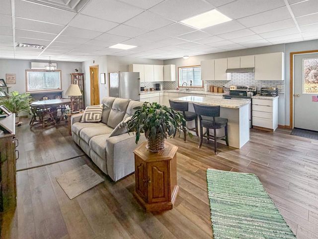 S1753 Menchoff Road, Reedsburg, WI 53959