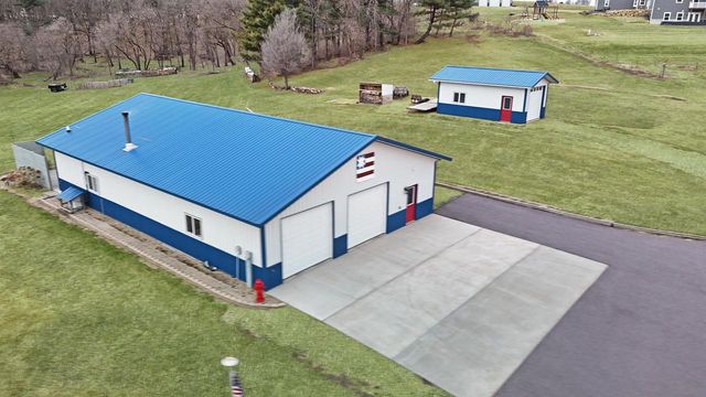 S1753 Menchoff Road, Reedsburg, WI 53959