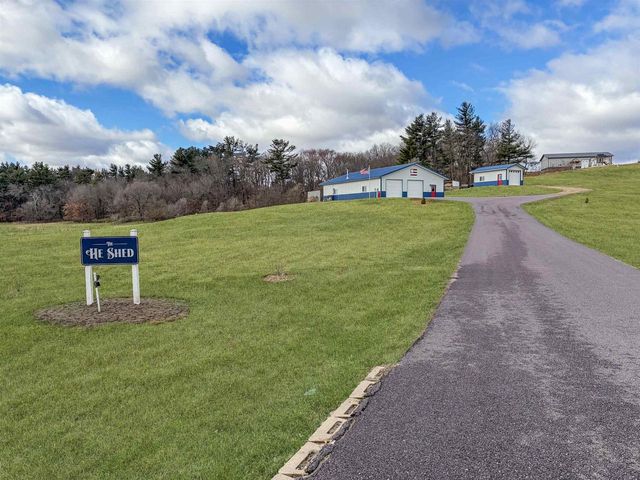 S1753 Menchoff Road, Reedsburg, WI 53959