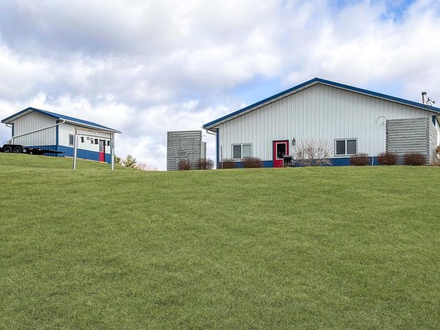 S1753 Menchoff Road, Reedsburg, WI 53959