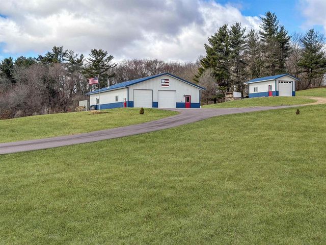 S1753 Menchoff Road, Reedsburg, WI 53959