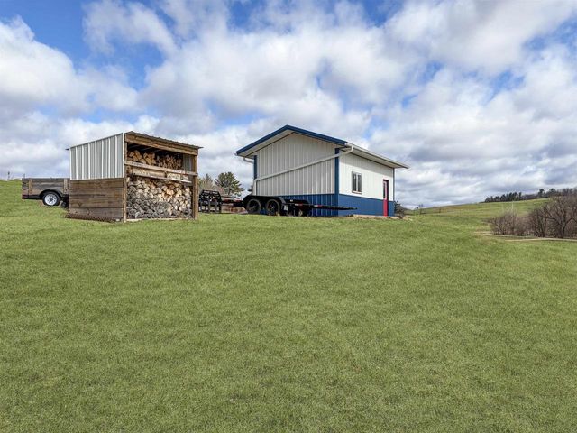 S1753 Menchoff Road, Reedsburg, WI 53959