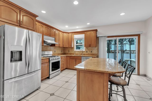 5 Osprey Court, Marlboro, NJ 07746