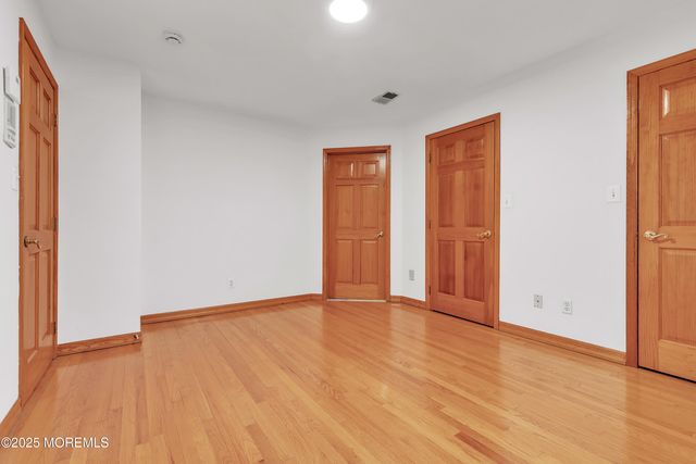 5 Osprey Court, Marlboro, NJ 07746