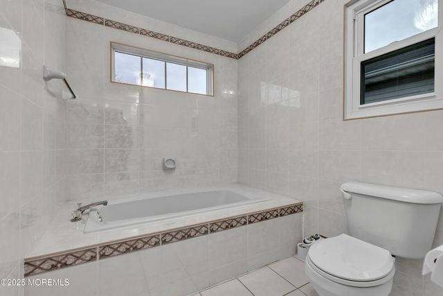 5 Osprey Court, Marlboro, NJ 07746