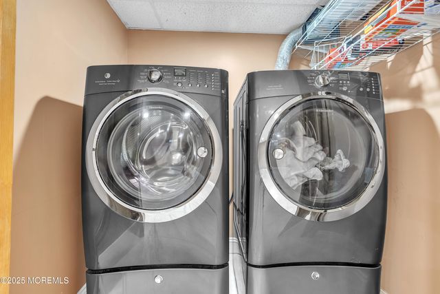 5 Osprey Court, Marlboro, NJ 07746