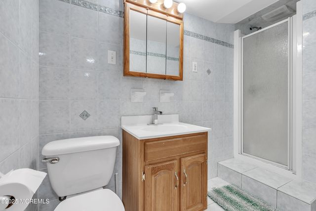 5 Osprey Court, Marlboro, NJ 07746