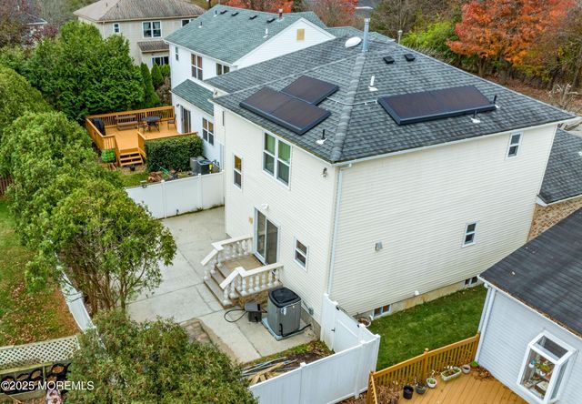 5 Osprey Court, Marlboro, NJ 07746