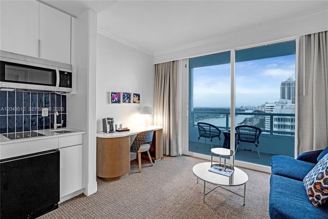 4401 Collins Ave 1609, Miami Beach, FL 33140