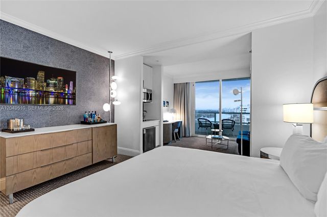 4401 Collins Ave 1609, Miami Beach, FL 33140