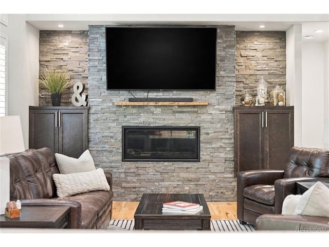 273 Warwick Pl, Castle Pines, CO 80108