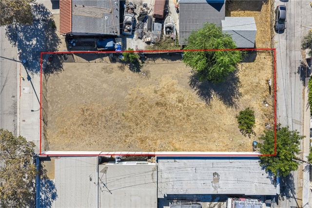 845 W Holt, Pomona, CA 91768