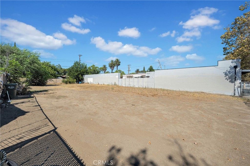 845 W Holt, Pomona, CA 91768