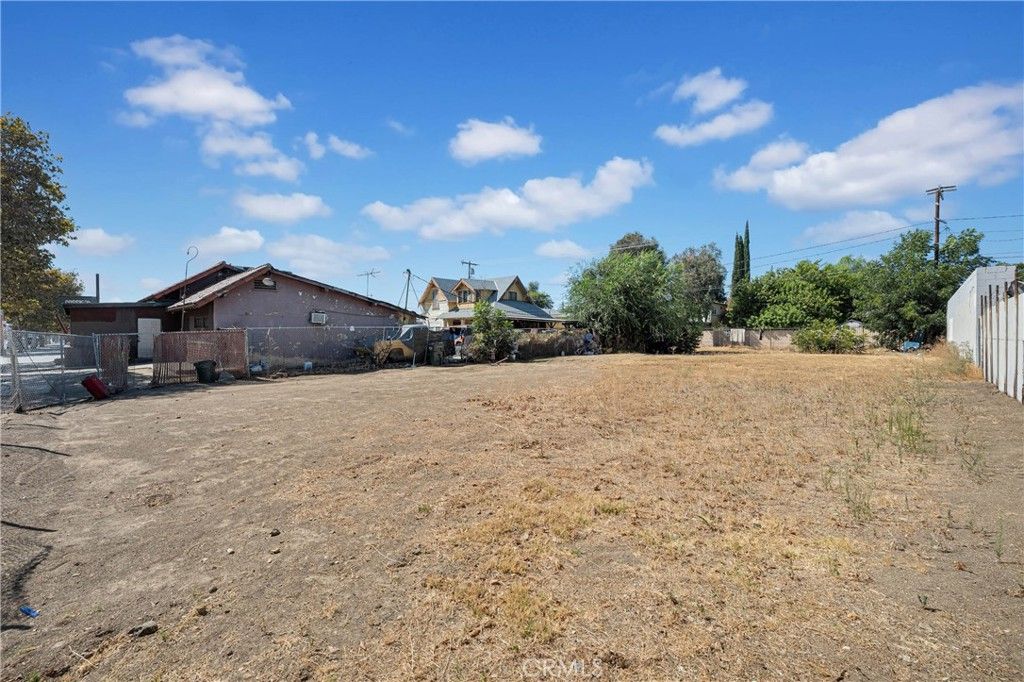 845 W Holt, Pomona, CA 91768 — photo 2
