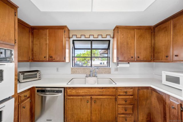 86 Via De Laurencio, Chula Vista, CA 91910