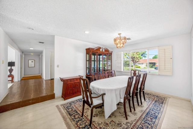 86 Via De Laurencio, Chula Vista, CA 91910