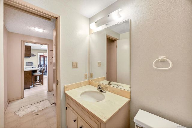 86 Via De Laurencio, Chula Vista, CA 91910