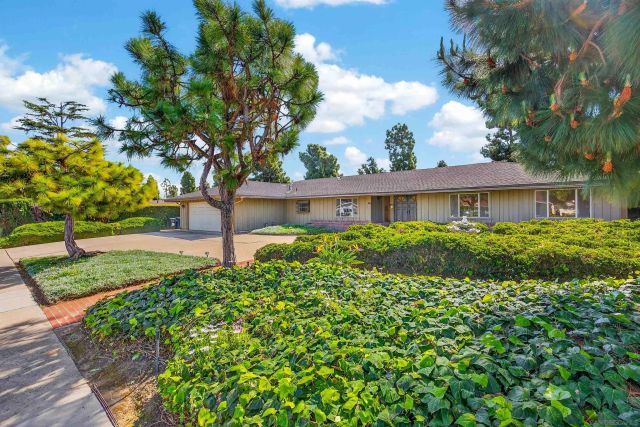 86 Via De Laurencio, Chula Vista, CA 91910