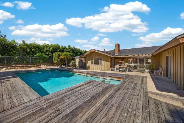 86 Via De Laurencio, Chula Vista, CA 91910