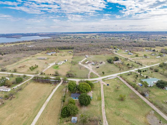 1312 Crowell Road, Kaufman, TX 75142