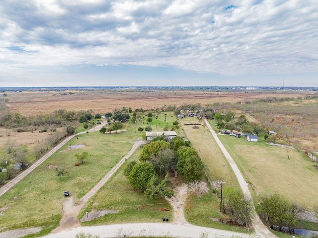 1312 Crowell Road, Kaufman, TX 75142