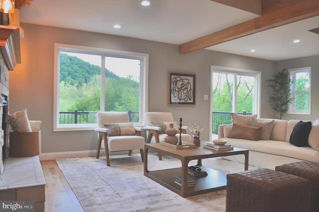 626 BLACK BEAR RD, Maurertown, VA 22644