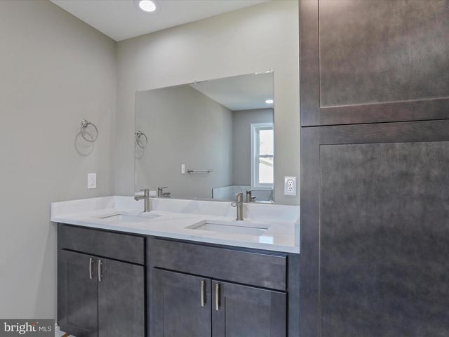 626 BLACK BEAR RD, Maurertown, VA 22644