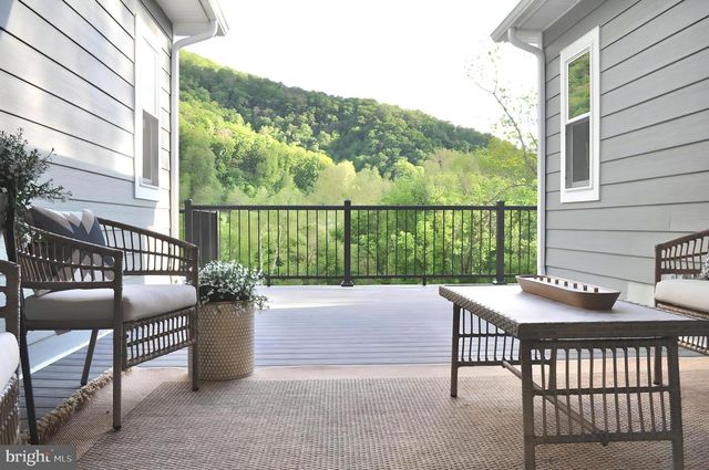 626 BLACK BEAR RD, Maurertown, VA 22644