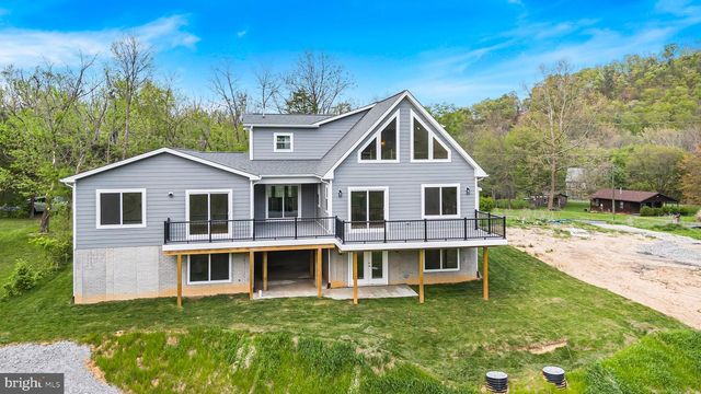 626 BLACK BEAR RD, Maurertown, VA 22644