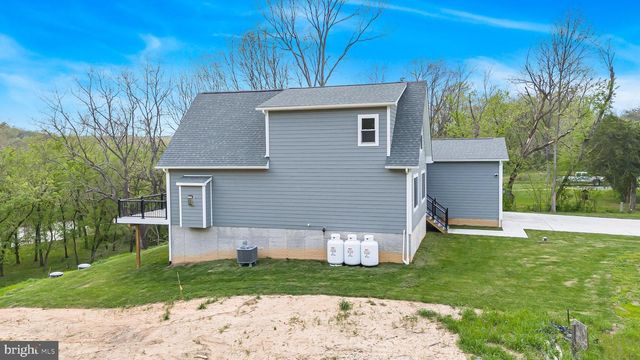 626 BLACK BEAR RD, Maurertown, VA 22644