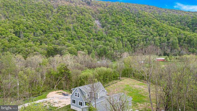 626 BLACK BEAR RD, Maurertown, VA 22644