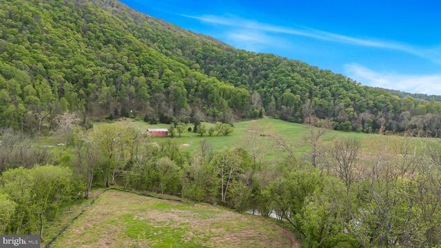 626 BLACK BEAR RD, Maurertown, VA 22644