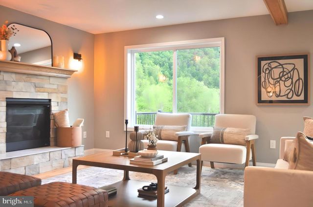 626 BLACK BEAR RD, Maurertown, VA 22644