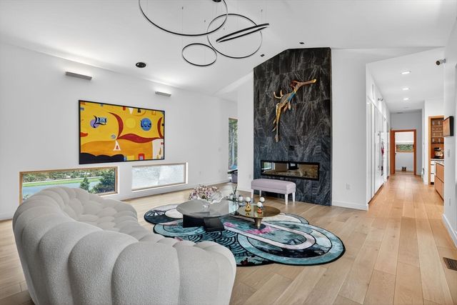 15 Myles Standish Rd, Weston, MA 02493