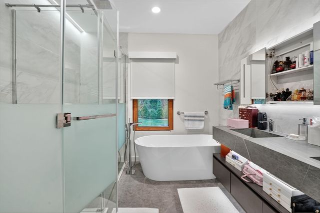 15 Myles Standish Rd, Weston, MA 02493