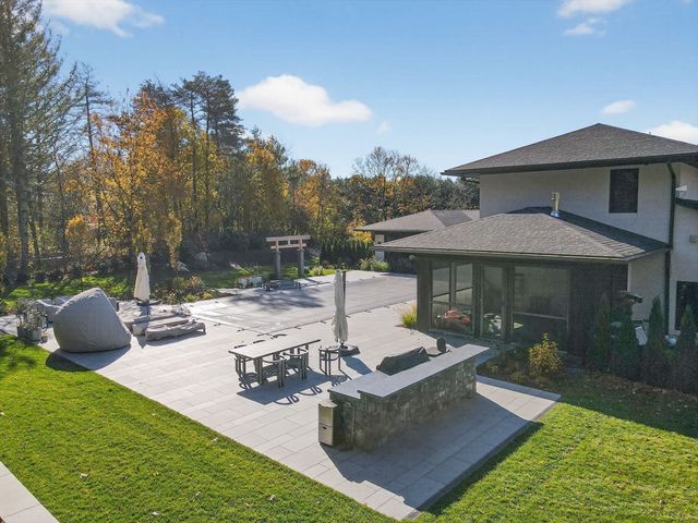 15 Myles Standish Rd, Weston, MA 02493