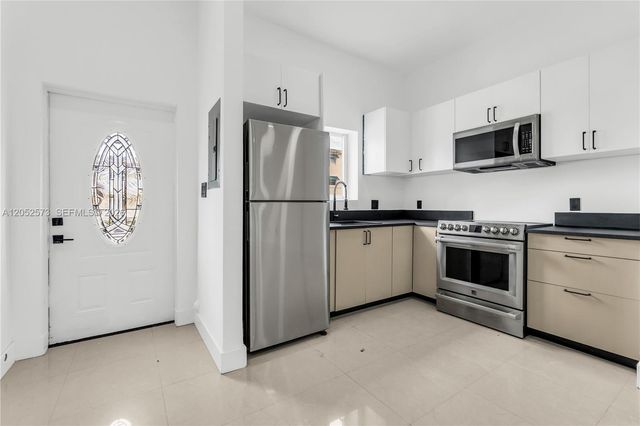 1011 SW 7th Street Miami Fl 2, Miami, FL 33130