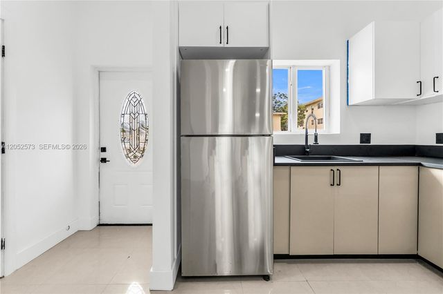 1011 SW 7th Street Miami Fl 2, Miami, FL 33130