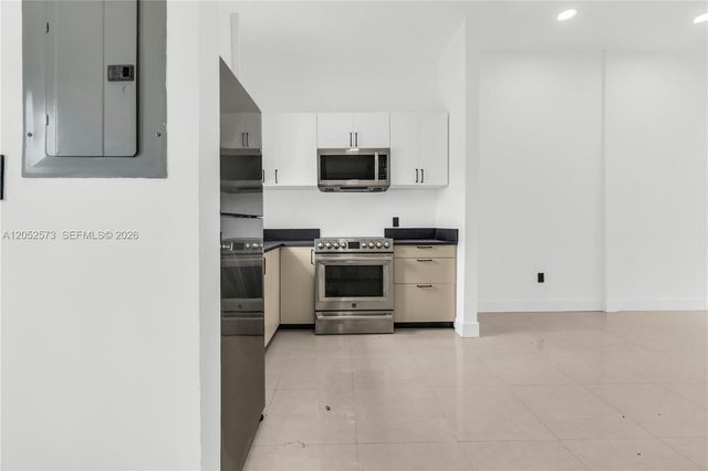1011 SW 7th Street Miami Fl 2, Miami, FL 33130