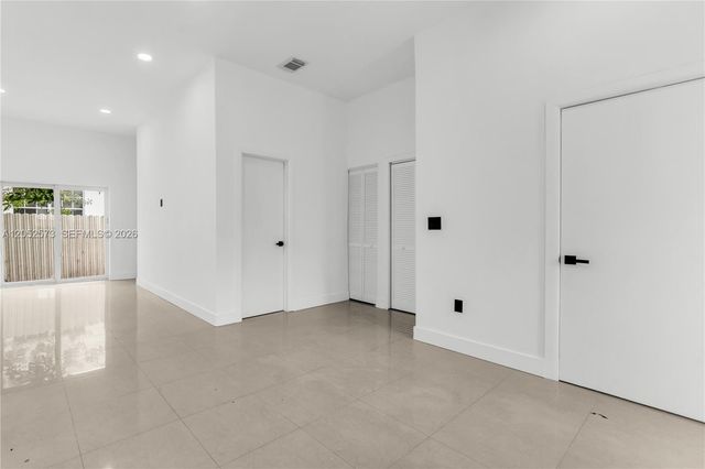 1011 SW 7th Street Miami Fl 2, Miami, FL 33130